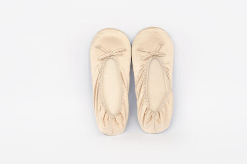 Satin padded foldable slipper - Image 3
