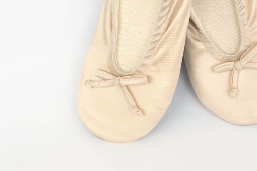 Satin padded foldable slipper - Image 2